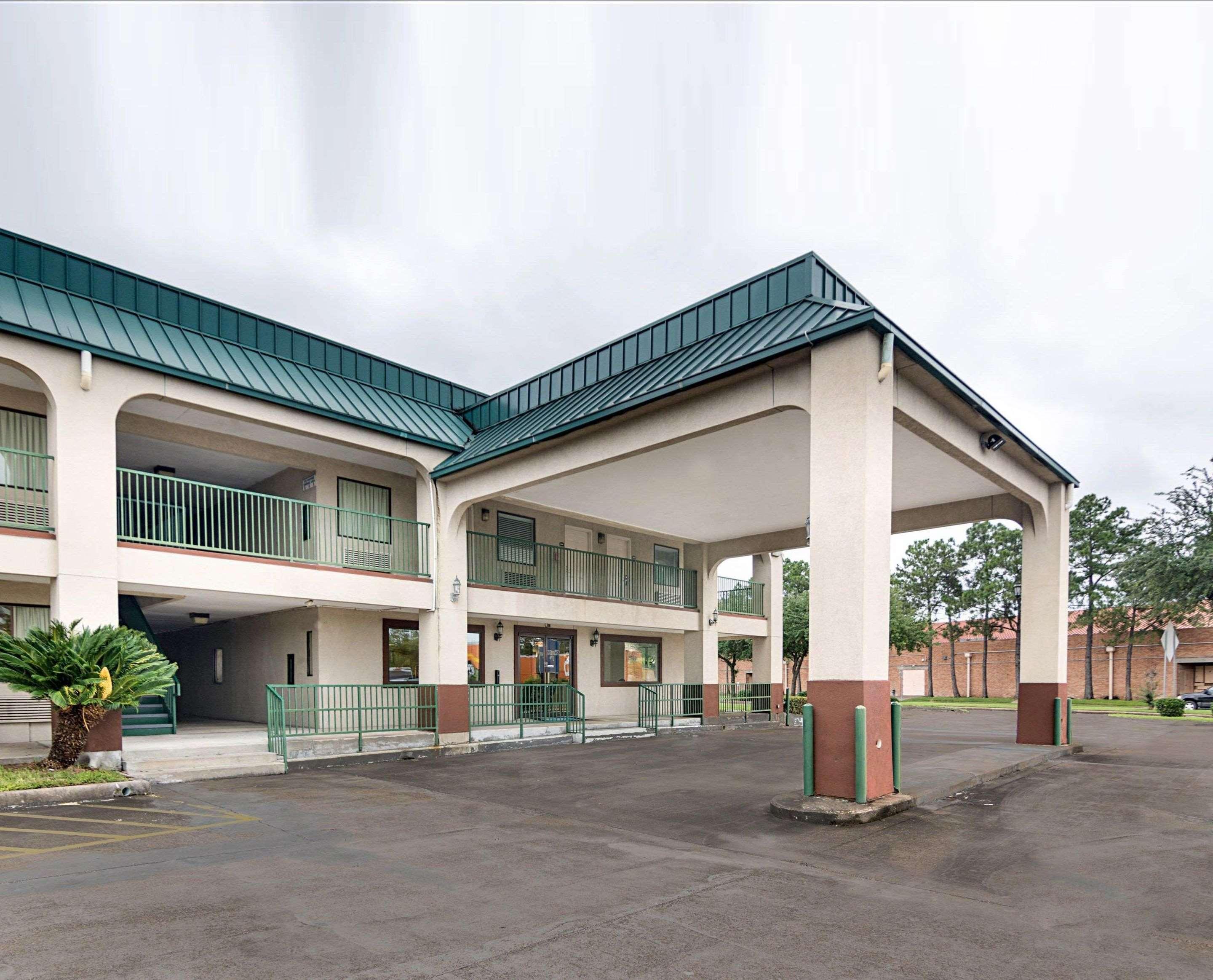 Rodeway Inn & Suites Hwy 290 Nw Houston Exterior foto